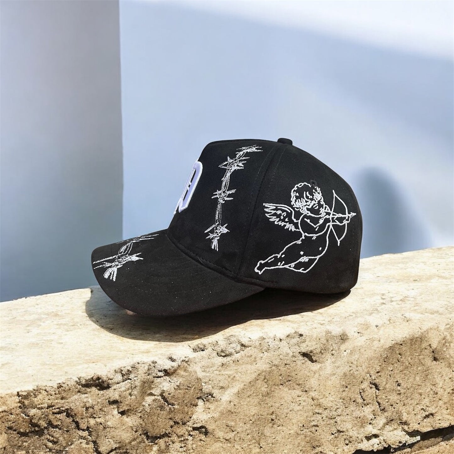 Black Thorn Hat