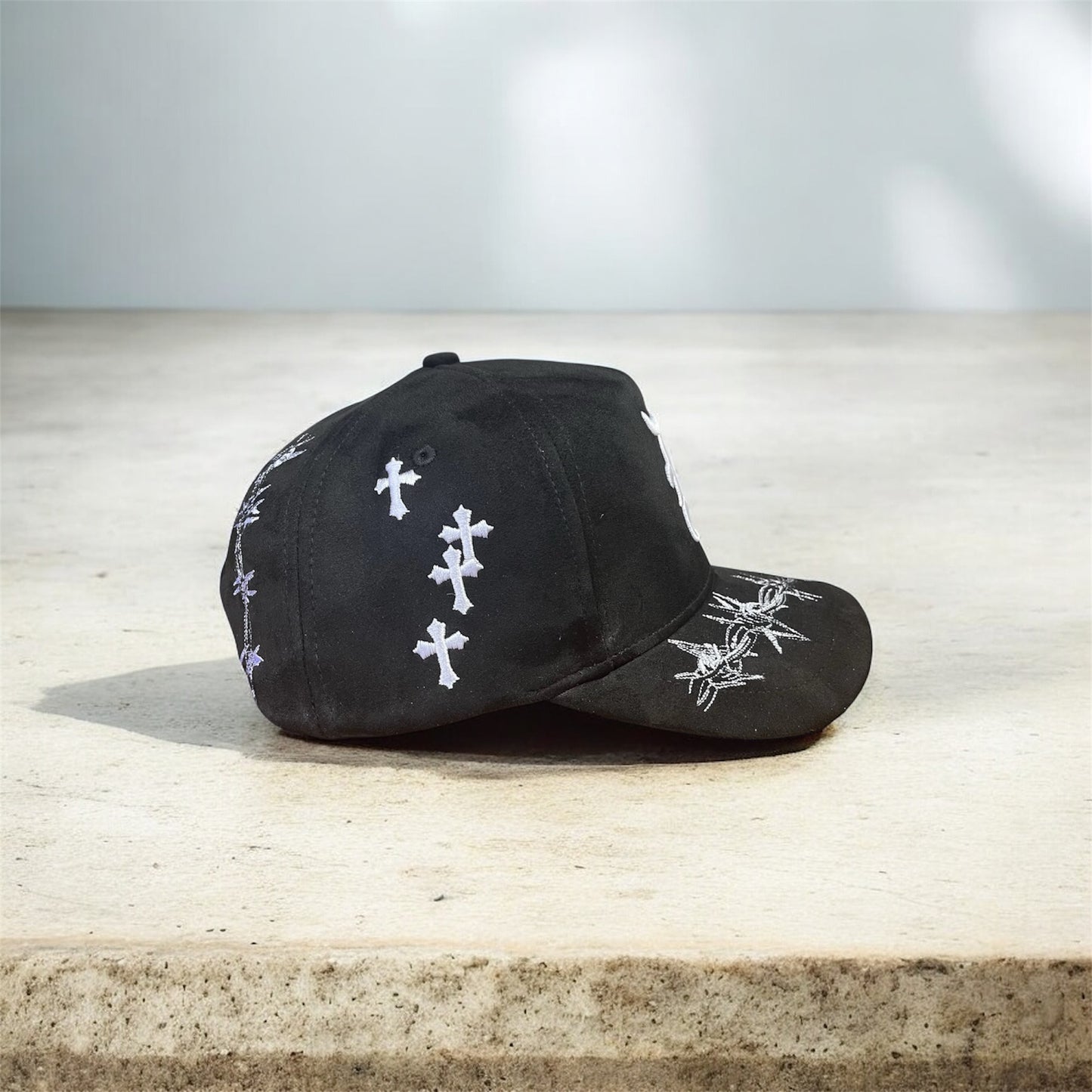 Black Thorn Hat
