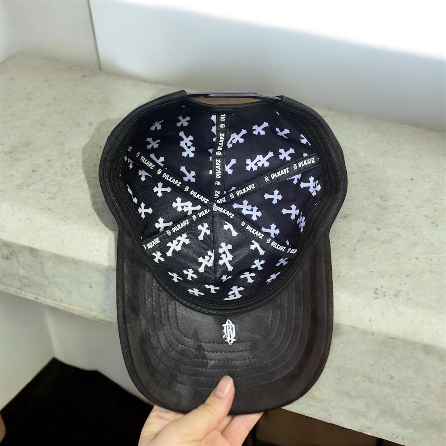 Black Thorn Hat
